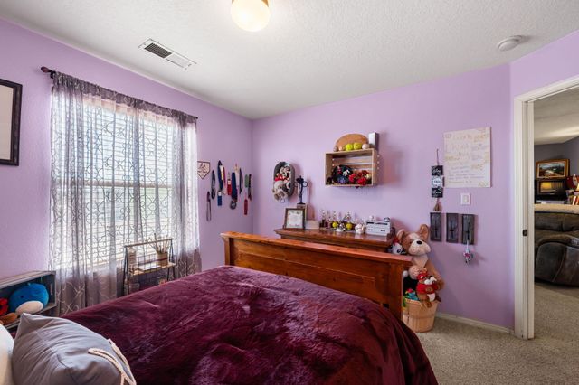 7424 Cedar Waxwing Place NW, Albuquerque, NM 87114