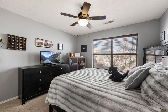 7424 Cedar Waxwing Place NW, Albuquerque, NM 87114