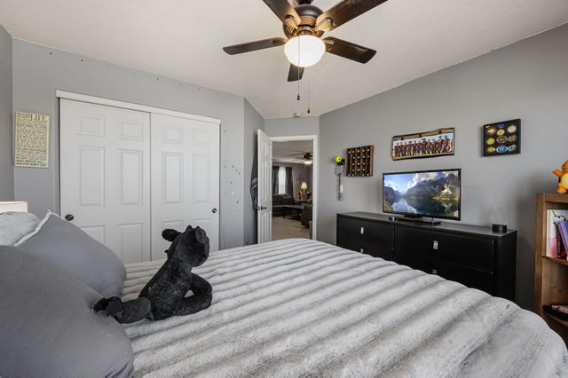 7424 Cedar Waxwing Place NW, Albuquerque, NM 87114