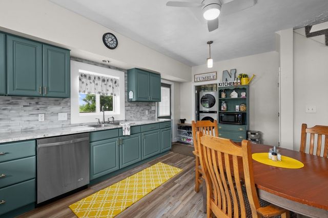 1814 Big Island Parkway, Rock Island, IL 61201