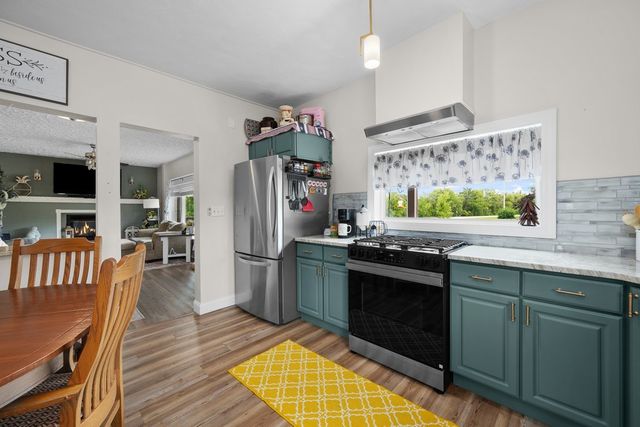 1814 Big Island Parkway, Rock Island, IL 61201