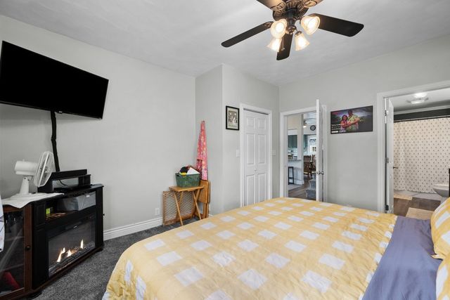 1814 Big Island Parkway, Rock Island, IL 61201