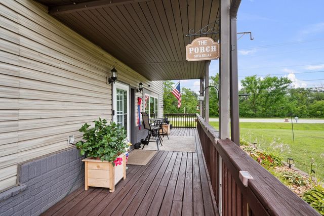 1814 Big Island Parkway, Rock Island, IL 61201