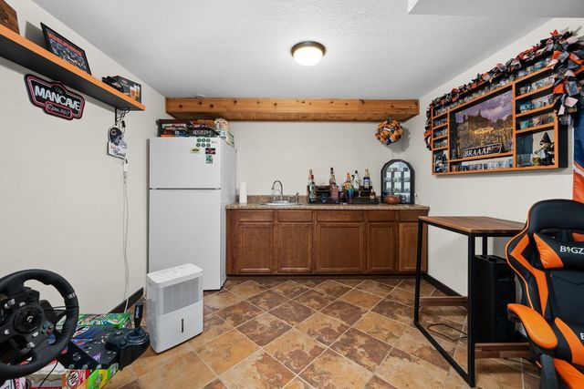 1814 Big Island Parkway, Rock Island, IL 61201