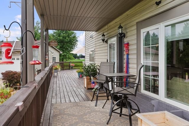 1814 Big Island Parkway, Rock Island, IL 61201