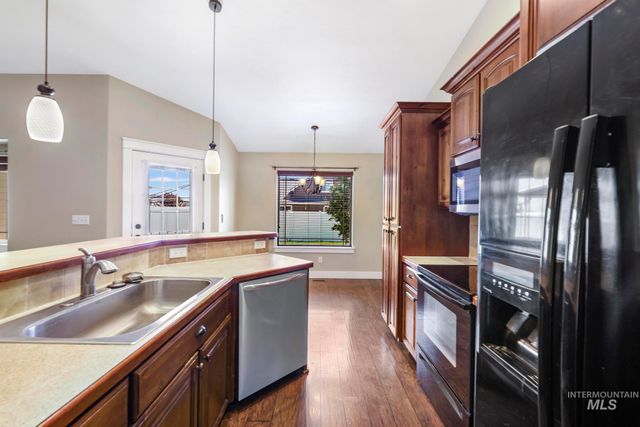608 Braden Ct, Twin Falls, ID 83301