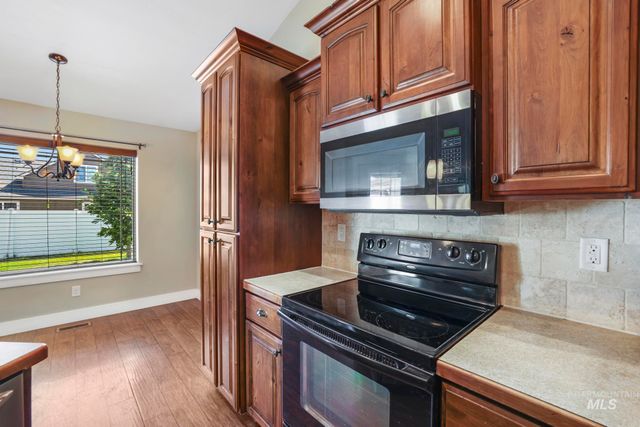608 Braden Ct, Twin Falls, ID 83301