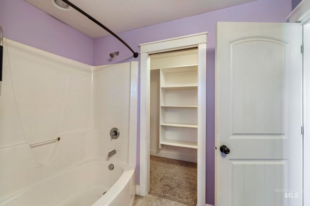 608 Braden Ct, Twin Falls, ID 83301