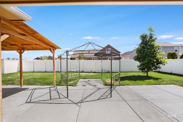 608 Braden Ct, Twin Falls, ID 83301