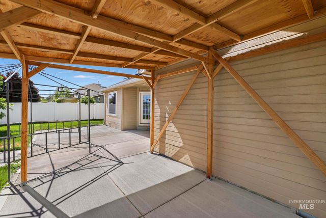 608 Braden Ct, Twin Falls, ID 83301