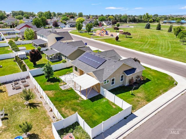 608 Braden Ct, Twin Falls, ID 83301
