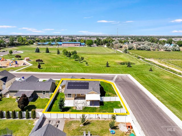 608 Braden Ct, Twin Falls, ID 83301