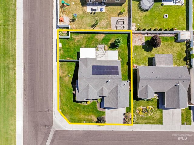 608 Braden Ct, Twin Falls, ID 83301