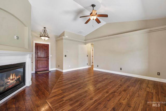 608 Braden Ct, Twin Falls, ID 83301