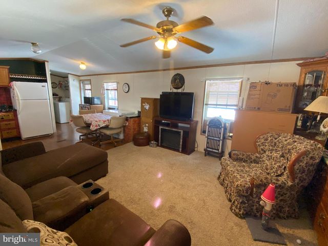 57 RIDGEDALE AVE, New Providence, PA 17560