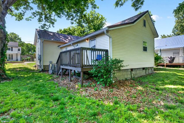 829 Stafford St, Clarksville, TN 37040