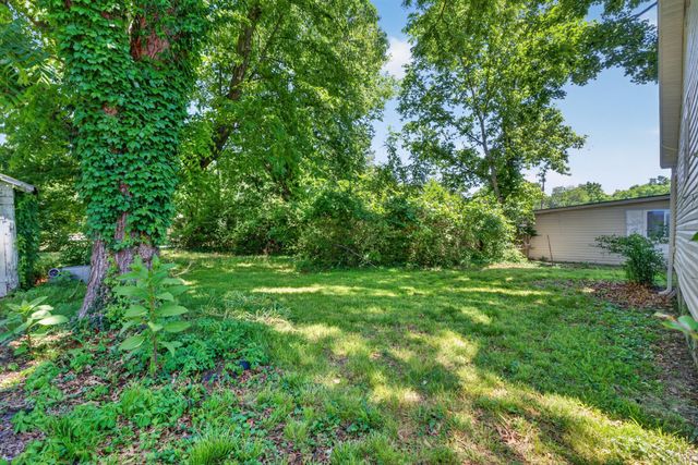 829 Stafford St, Clarksville, TN 37040