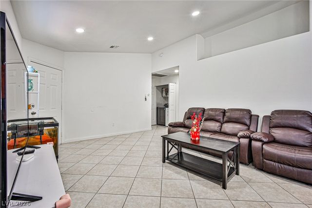 5519 Night Swim Lane, Las Vegas, NV 89113