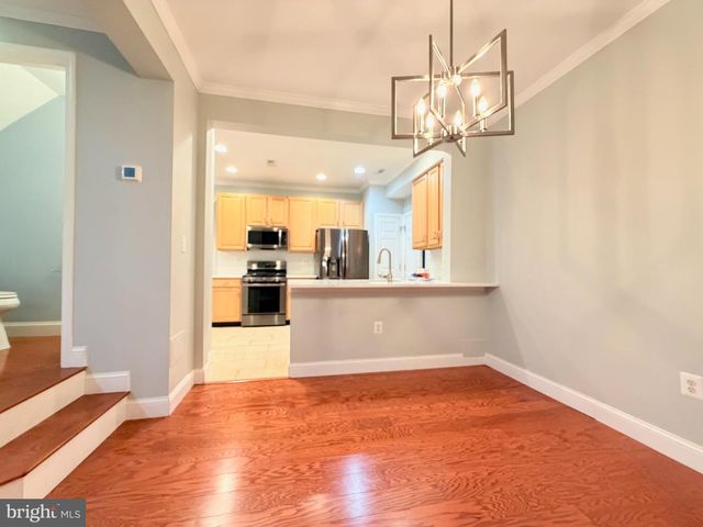 17 MILLER CIR, Pennington, NJ 08534