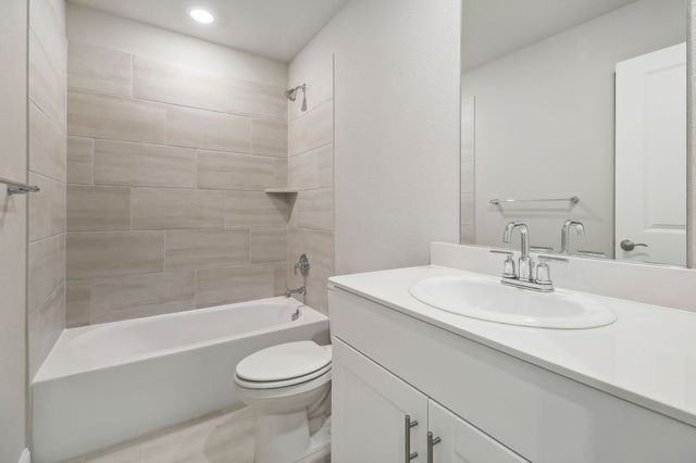 2214 Mustang Way, Seagoville, TX 75159