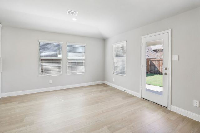 2214 Mustang Way, Seagoville, TX 75159