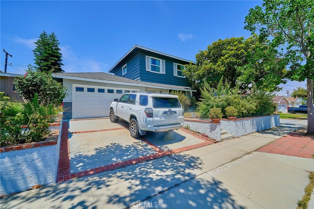 Image 1 of property listing at 21901 Ladeene Avenue, Torrance, CA 90503