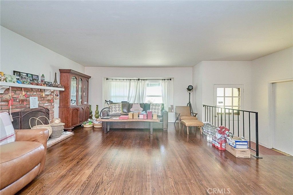 Image 5 of property listing at 21901 Ladeene Avenue, Torrance, CA 90503