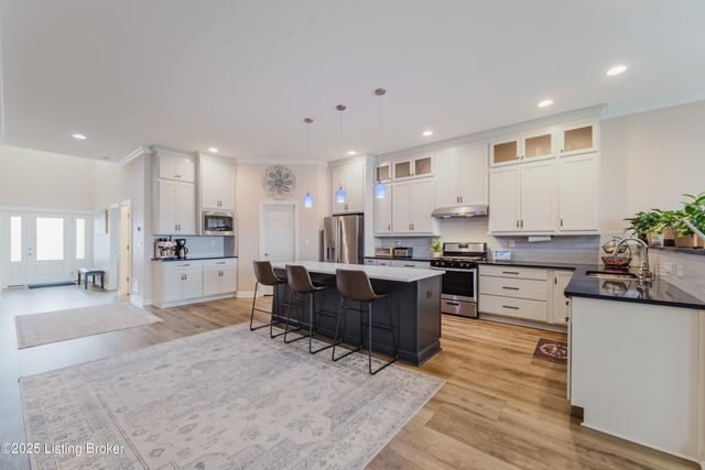 6366 Clore Ln, Crestwood, KY 40014