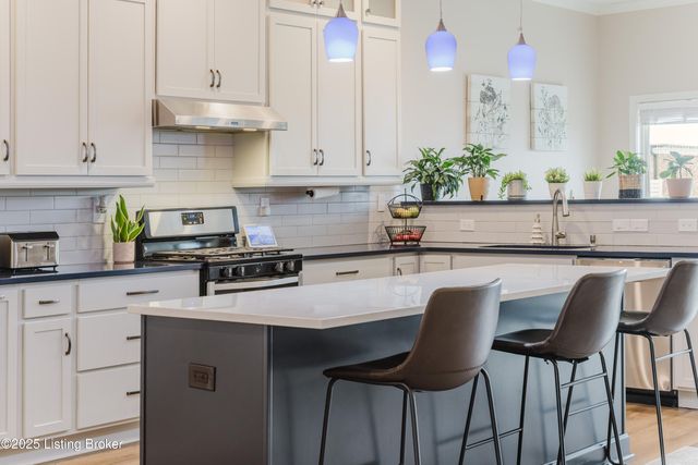 6366 Clore Ln, Crestwood, KY 40014