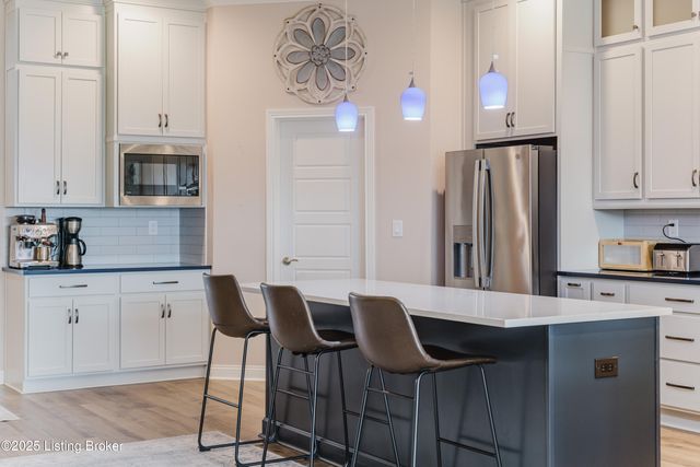 6366 Clore Ln, Crestwood, KY 40014