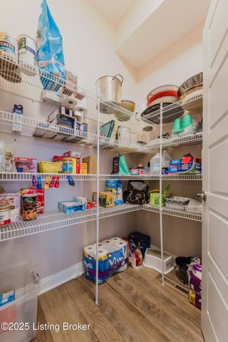 6366 Clore Ln, Crestwood, KY 40014