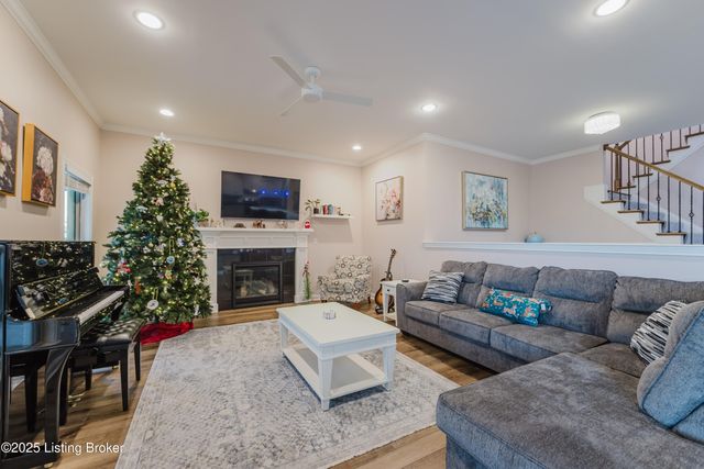 6366 Clore Ln, Crestwood, KY 40014