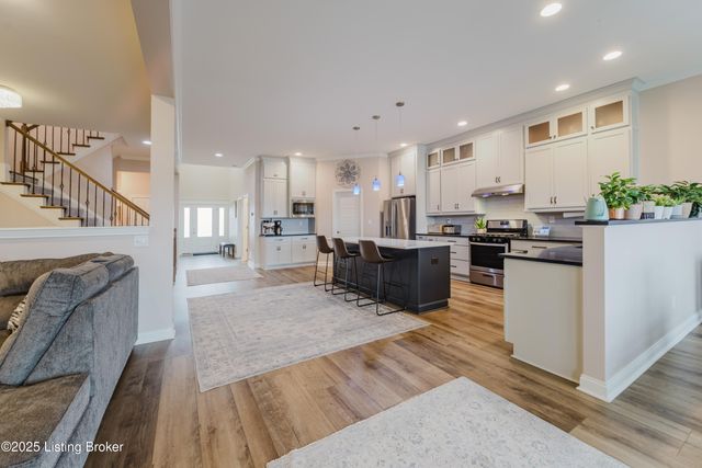 6366 Clore Ln, Crestwood, KY 40014