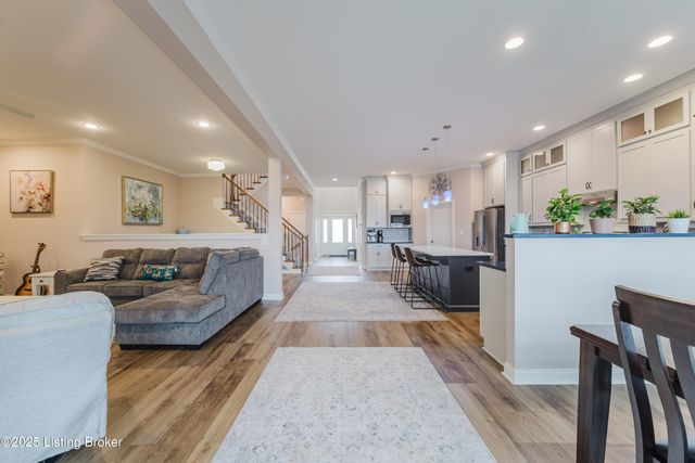 6366 Clore Ln, Crestwood, KY 40014