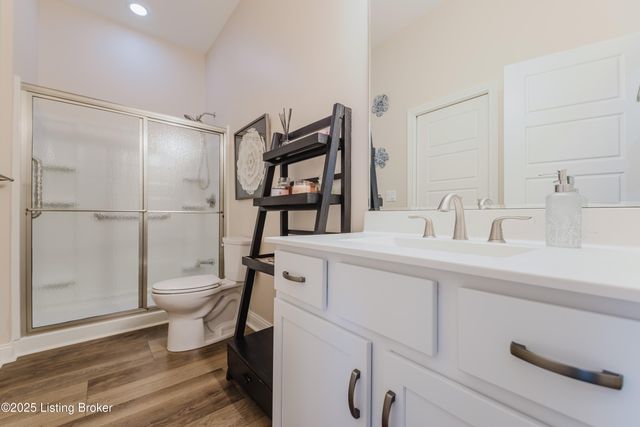 6366 Clore Ln, Crestwood, KY 40014