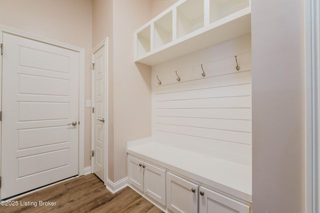 6366 Clore Ln, Crestwood, KY 40014