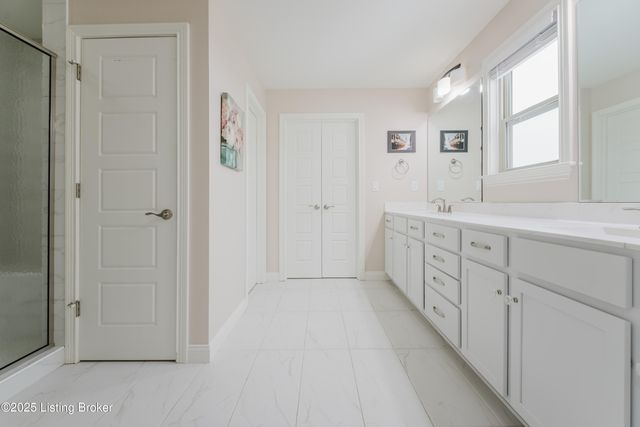 6366 Clore Ln, Crestwood, KY 40014