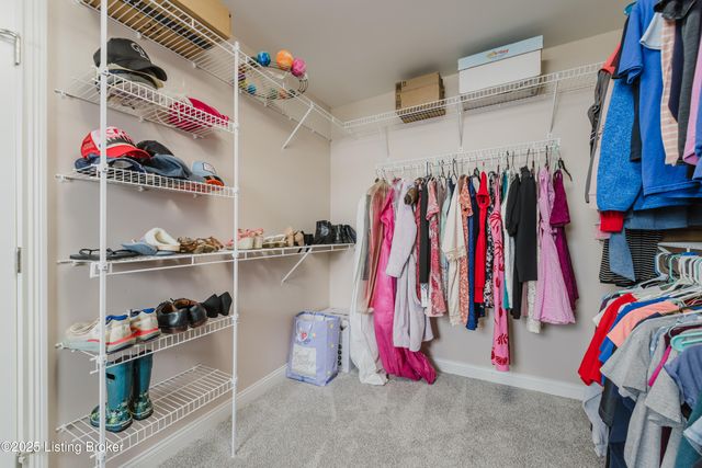 6366 Clore Ln, Crestwood, KY 40014