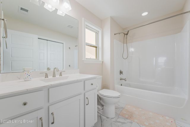 6366 Clore Ln, Crestwood, KY 40014