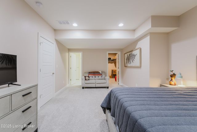 6366 Clore Ln, Crestwood, KY 40014