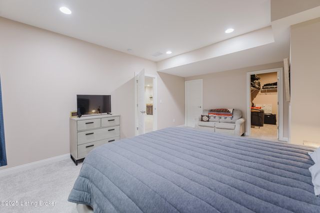 6366 Clore Ln, Crestwood, KY 40014