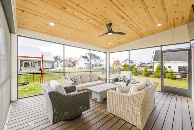 6366 Clore Ln, Crestwood, KY 40014