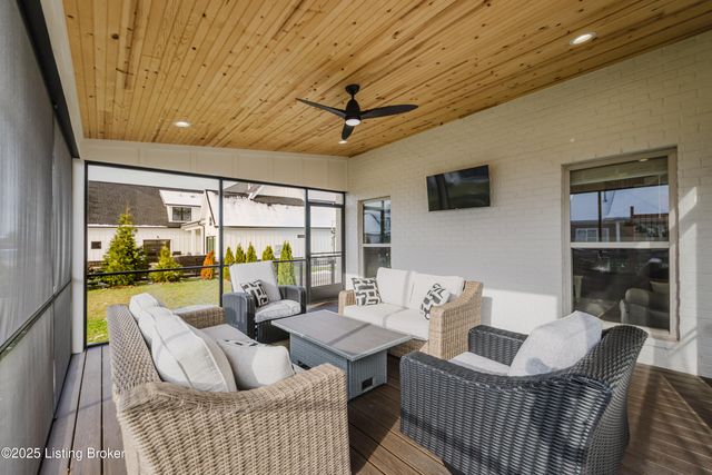 6366 Clore Ln, Crestwood, KY 40014