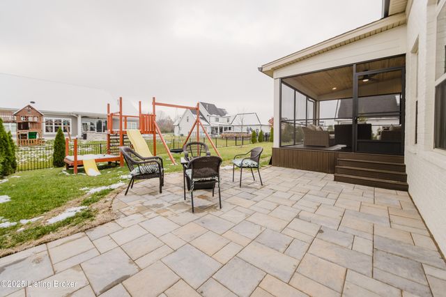 6366 Clore Ln, Crestwood, KY 40014