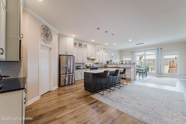 6366 Clore Ln, Crestwood, KY 40014