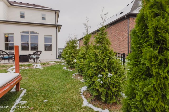 6366 Clore Ln, Crestwood, KY 40014