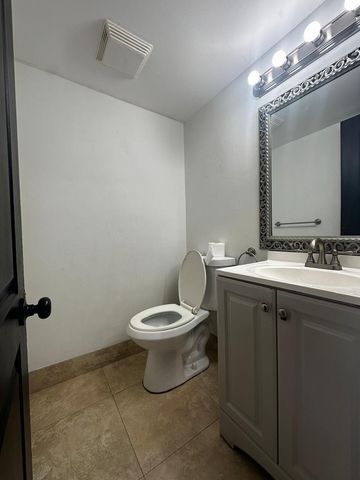 8801 W Sample Road 4, Coral Springs, FL 33065