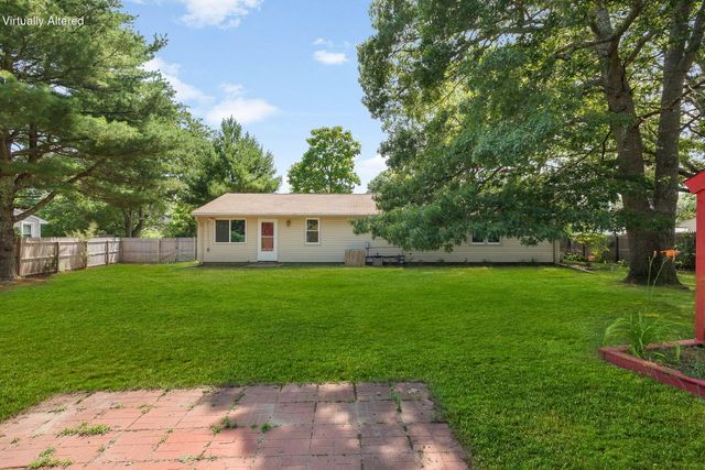 20 Terry Lane E, Wareham, MA 02571