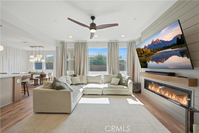 4243 Adishian 104, Corona, CA 92883