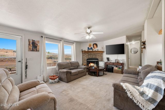 10677 E PEANUT Drive, Dewey, AZ 86327